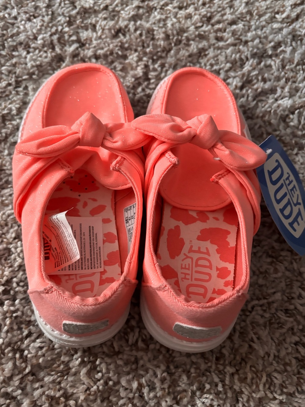 Kids Hey Dude Shoes - Picture 2 of 3